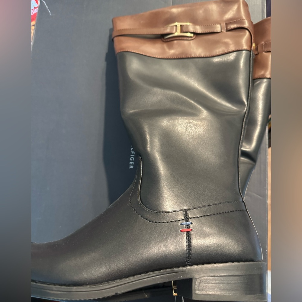 Tommy Hilfiger Shyanne Equstrian Size 8 NEW